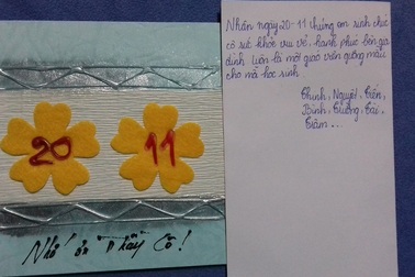 Ấm lòng với chiếc thiệp 20/11 sai chính tả