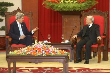 Hình ảnh Ngoại trưởng Hoa Kỳ John Kerry tại Hà Nội