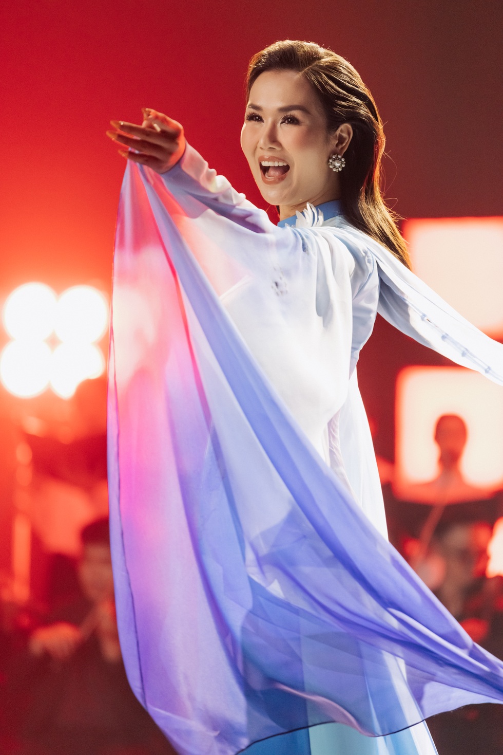 Viết tiếp bản hit 6 tỷ view: Ca khúc nào đang gây bão dịp 2/9? - 6 Viết tiếp bản hit 6 tỷ view: Ca khúc nào đang gây bão dịp 2/9? - 6