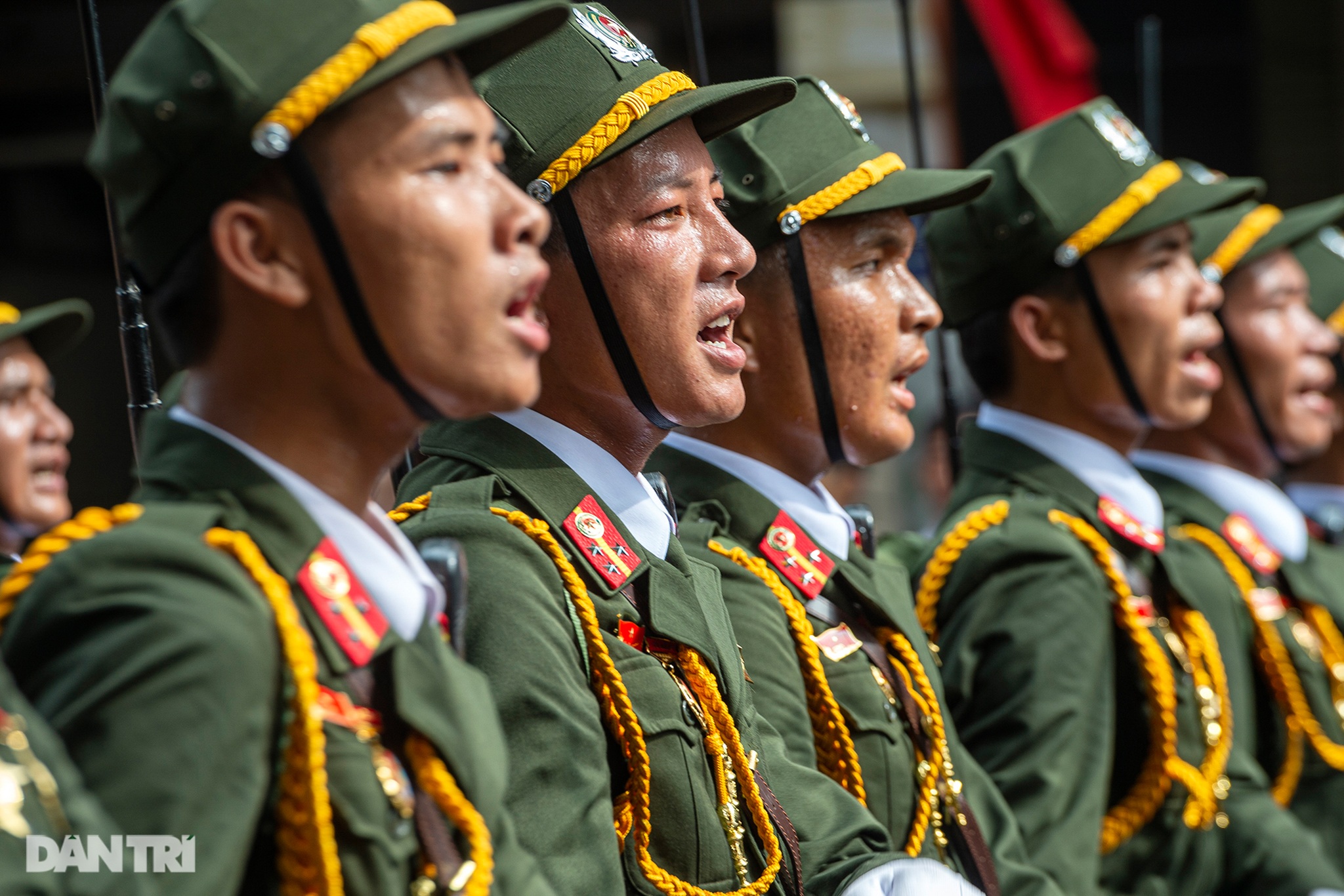 Ngắm Lễ diễu binh hùng tráng, rộn ràng đường phố Thủ đô dịp Quốc khánh 2015 - 28 Ngắm Lễ diễu binh hùng tráng, rộn ràng đường phố Thủ đô dịp Quốc khánh 2015 - 28