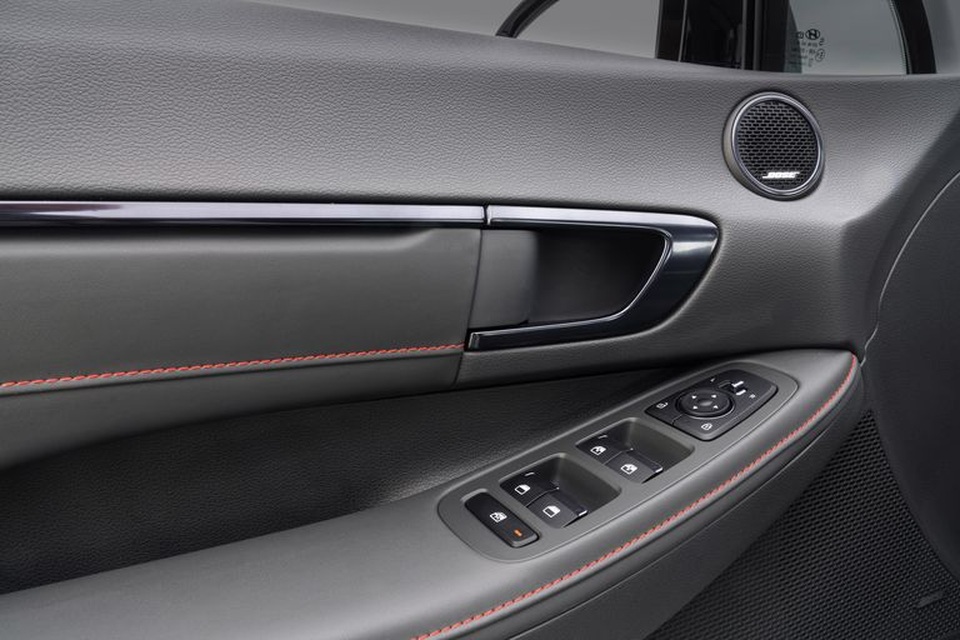 Hyundai Sonata 2021 có thêm phiên bản tính năng vận hành cao N-Line - 22 Hyundai Sonata 2021 có thêm phiên bản tính năng vận hành cao N-Line - 22