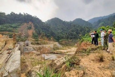 Khởi động lại cuộc tìm kiếm 11 nạn nhân mất tích ở Rào Trăng