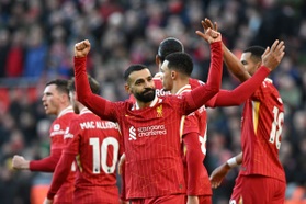 Liverpool duy trì khoảng cách 6 điểm với Arsenal