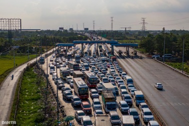 Xả trạm thu phí nếu xảy ra ùn tắc dịp Tết Nguyên đán