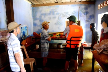 Hai dân quân tử vong khi cứu hộ vùng lũ