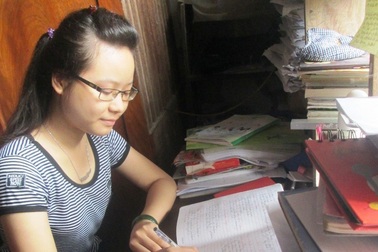 Niềm vui của cô học trò nghèo đỗ Học viện Khoa học Quân sự