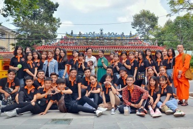 Sinh viên phải đóng 21 triệu đồng đi xuyên Việt mùa mưa lũ, trường nói gì?