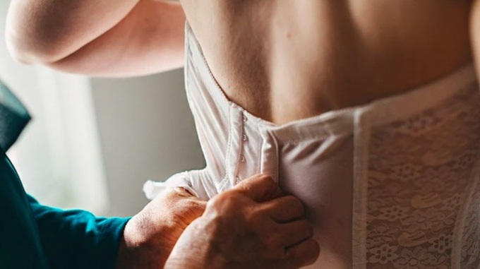 Đeo nịt bụng khi ngủ giống Thanh Hằng: người khen kẻ chê, liệu thói quen này có gây ảnh hưởng xấu tới sức khỏe không? - Ảnh 9. Đeo nịt bụng khi ngủ giống Thanh Hằng: người khen kẻ chê, liệu thói quen này có gây ảnh hưởng xấu tới sức khỏe không? - Ảnh 9.