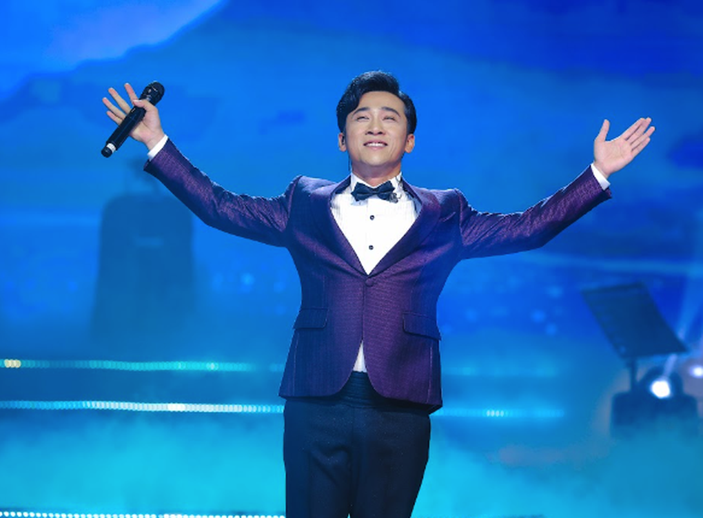 Ca sĩ Quang Hào thăng hoa trên sân khấu Con đường âm nhạc - 2 Ca sĩ Quang Hào thăng hoa trên sân khấu Con đường âm nhạc - 2