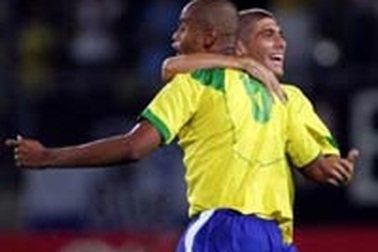Brazil và Marốc vào bán kết