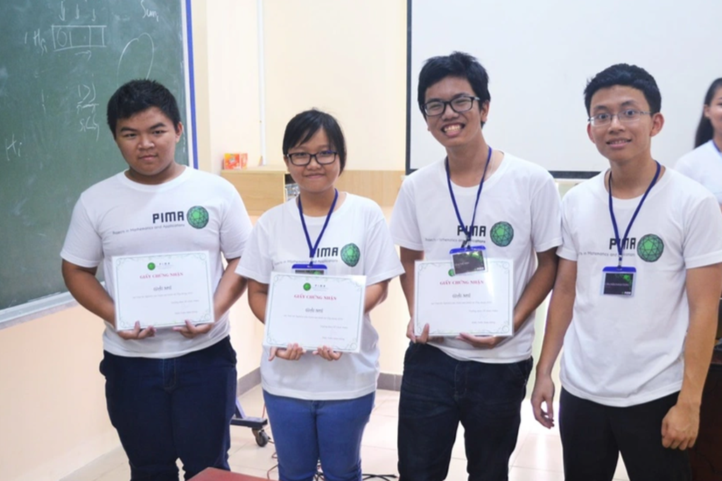 Tốt nghiệp thủ khoa ở Mỹ, tiến sĩ về nước dạy học theo đề án tiền tỷ - 2 Tốt nghiệp thủ khoa ở Mỹ, tiến sĩ về nước dạy học theo đề án tiền tỷ - 2