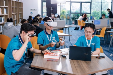 Điểm chuẩn vào ĐH Kinh tế, ĐH Ngân hàng TPHCM cao nhất là 25,5 - 27,8