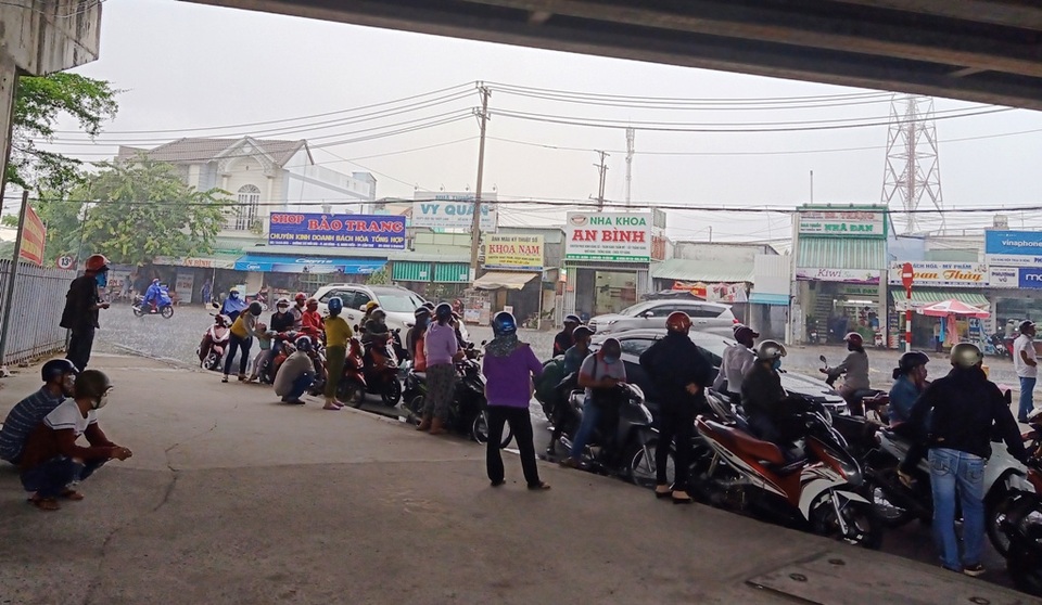 “Mưa vàng” giải nhiệt khắp Miền Tây sau bao ngày nắng hạn - 18 “Mưa vàng” giải nhiệt khắp Miền Tây sau bao ngày nắng hạn - 18