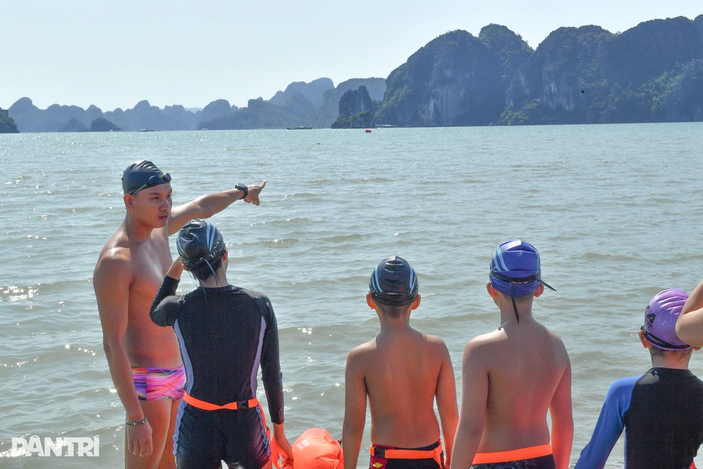 Đường bơi ở giải Aqua Warriors Vân Đồn tạo ra thử thách thú vị - 5