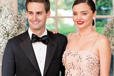 Bí mật đằng sau những cuộc tình “thời thượng” nhất Hollywood