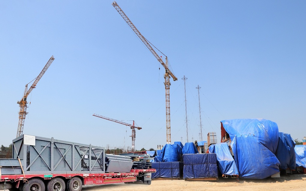Nhộn nhịp ở đại công trường nhà máy điện rác Seraphin của AMACCAO - 4 Nhộn nhịp ở đại công trường nhà máy điện rác Seraphin của AMACCAO - 4