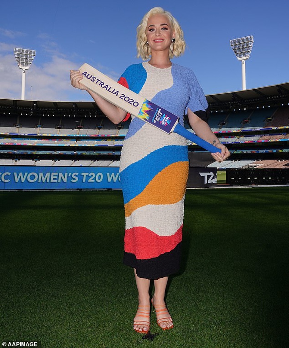 Katy Perry bế bụng bầu dự sự kiện - 5 Katy Perry bế bụng bầu dự sự kiện - 5