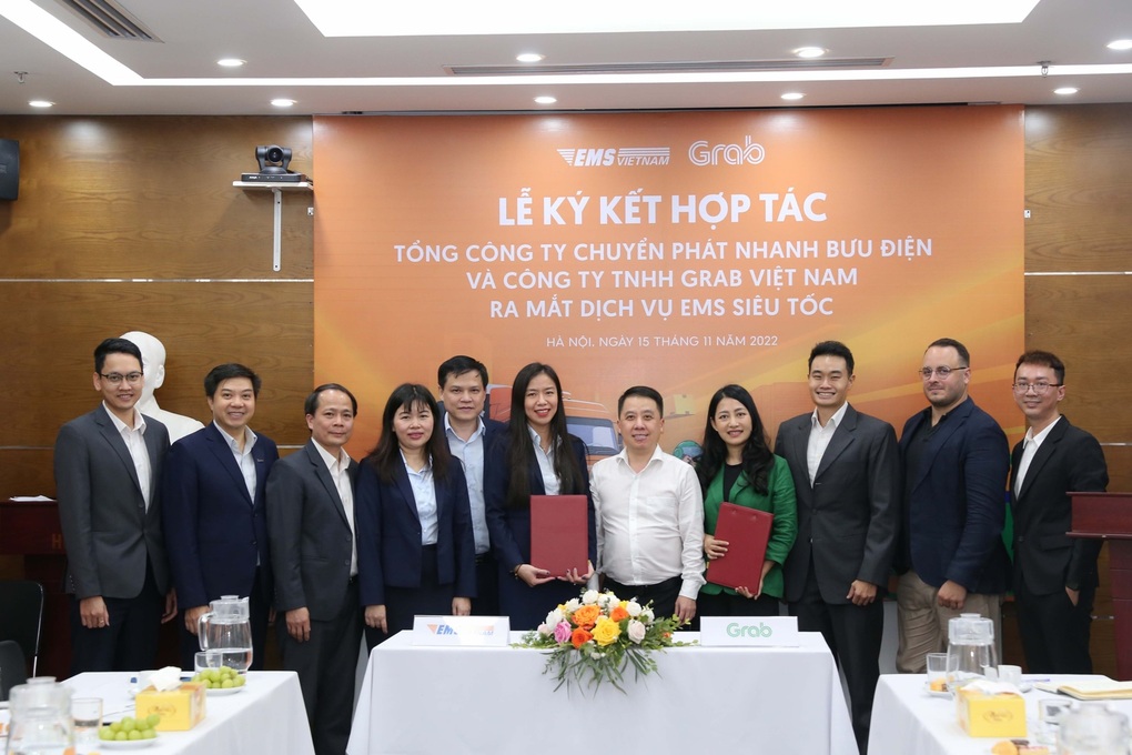 EMS và Grab ký thỏa thuận triển khai dịch vụ Siêu tốc tại 3 thành phố - 2 EMS và Grab ký thỏa thuận triển khai dịch vụ Siêu tốc tại 3 thành phố - 2