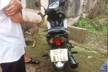 Phát hiện xe máy gần sông, thợ lặn mò tìm thấy thi thể dưới sông