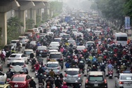 Giao thông "căng như dây đàn" trên 6 tuyến đường Hà Nội nghiên cứu cấm xe máy