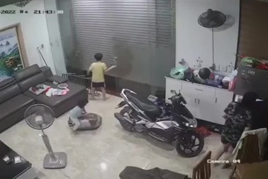 Clip vụ tai nạn đáng sợ từ tình huống đời thường khiến dân mạng giật mình