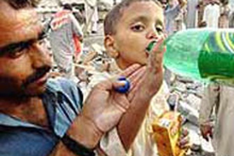 5 học sinh sống sót thần kỳ sau trận động đất