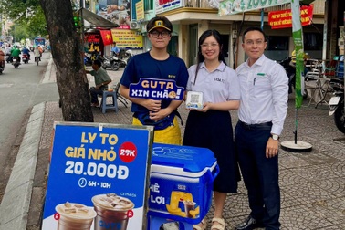GUTA Cafe trải nghiệm Loa X BIDV hỗ trợ chuyển khoản và quản lý tài chính