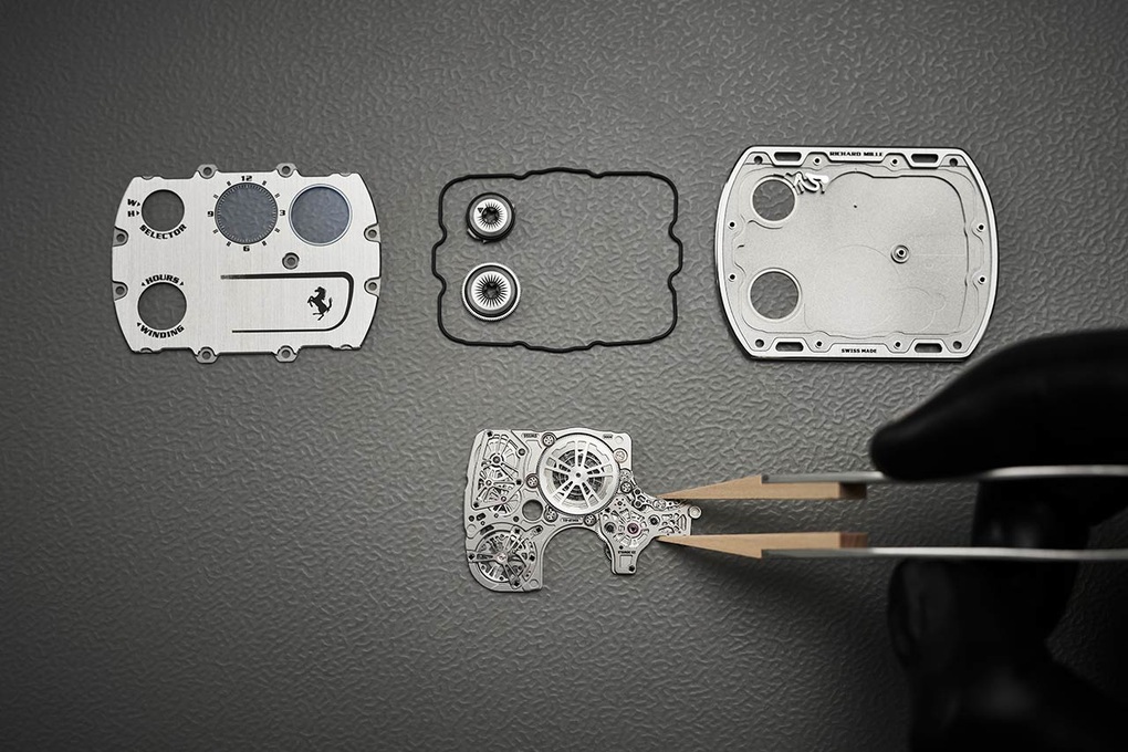 Ferrari và Richard Mille ra mắt mẫu đồng hồ cơ mỏng nhất thế giới - 4 Ferrari và Richard Mille ra mắt mẫu đồng hồ cơ mỏng nhất thế giới - 4