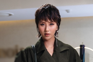 Quỳnh Anh Shyn khoe phong cách cá tính giữa dàn hot girl Việt