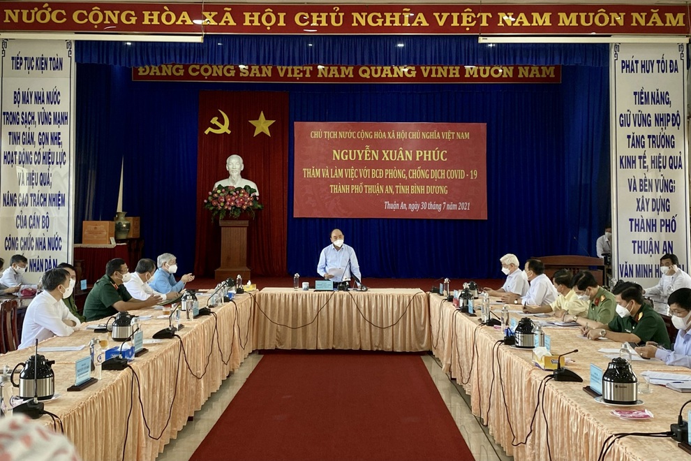 Thực hiện giãn cách quyết liệt hơn, kịp thời cứu chữa bệnh nhân Covid-19 - 1 Thực hiện giãn cách quyết liệt hơn, kịp thời cứu chữa bệnh nhân Covid-19 - 1