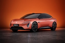 Mẫu xe điện Trung Quốc gây chú ý vì không có cửa kính phía sau