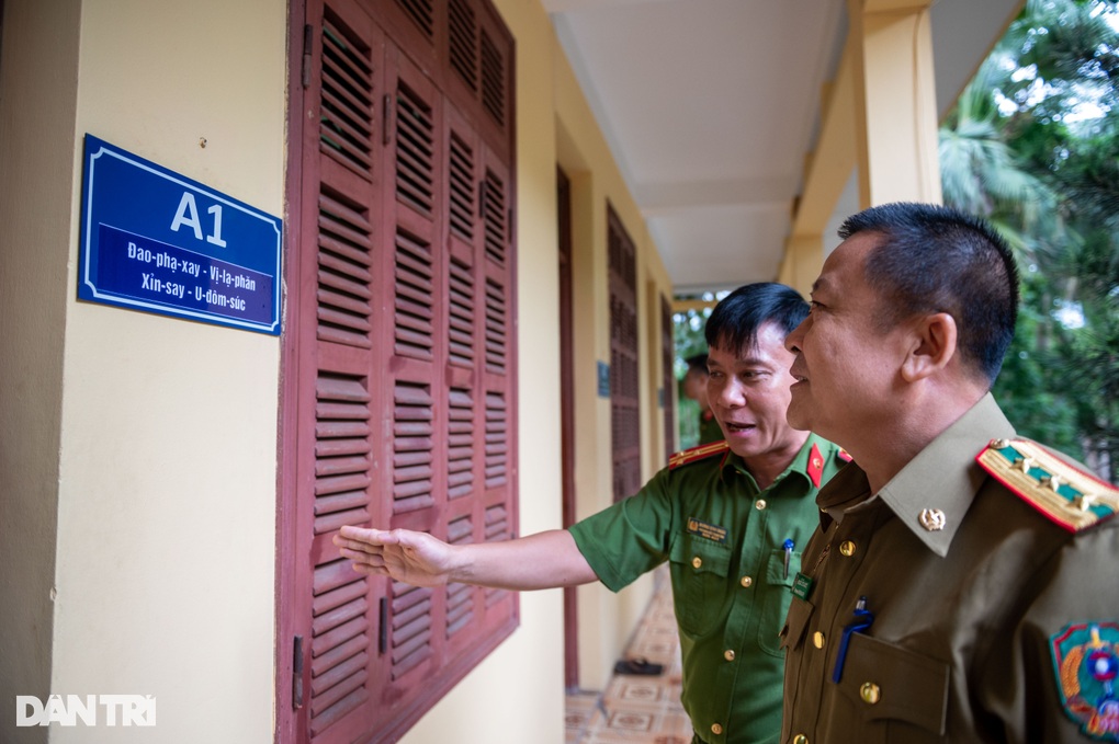 Bộ Tư lệnh CSCĐ đào tạo công an Lào sử dụng cảnh khuyển - 3 Bộ Tư lệnh CSCĐ đào tạo công an Lào sử dụng cảnh khuyển - 3