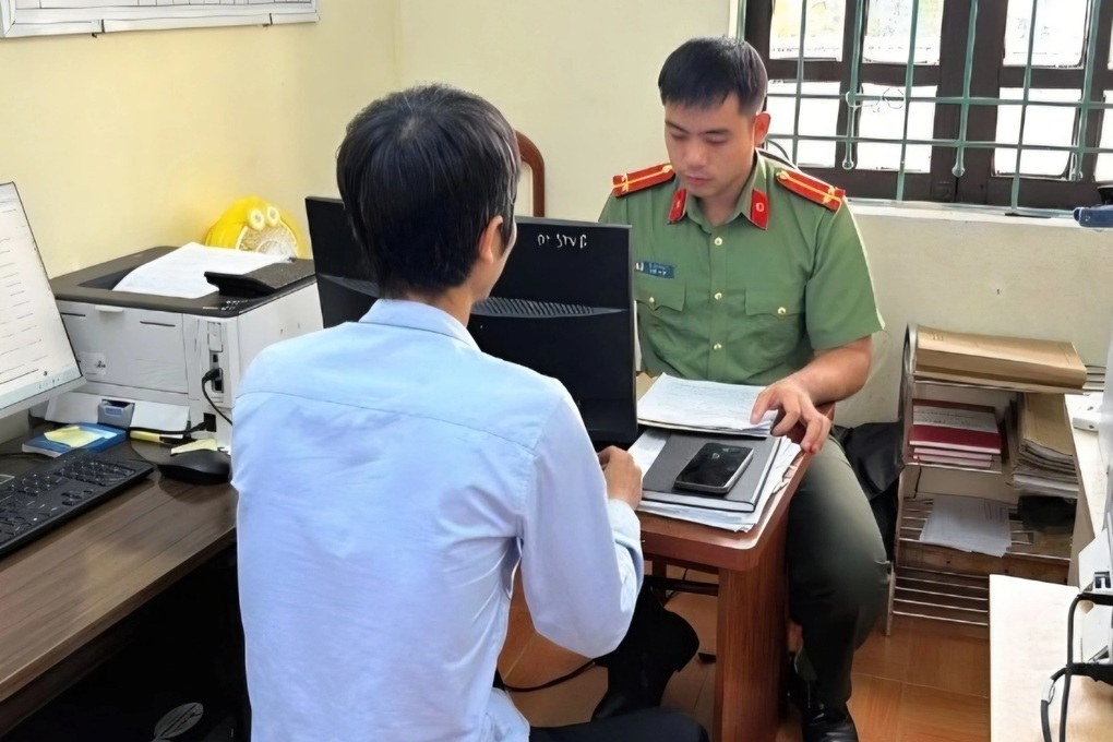 Xúc phạm người khác trên Facebook, người đàn ông bị phạt 7,5 triệu đồng - 1 Xúc phạm người khác trên Facebook, người đàn ông bị phạt 7,5 triệu đồng - 1
