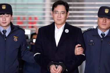 "Thái tử Samsung" điều hành đế chế từ nhà giam