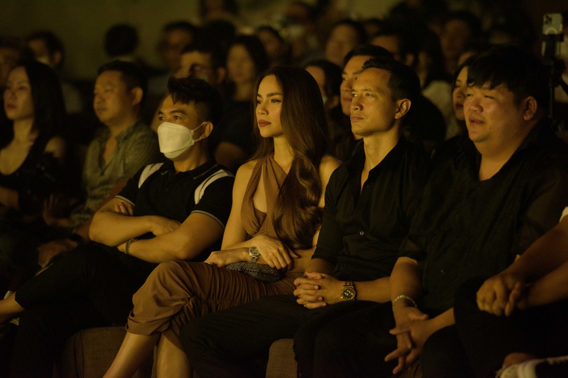 Hồ Ngọc Hà ấm ức vì Gigi Hương Giang từ chối sự giúp đỡ cách đây 10 năm - 1 Hồ Ngọc Hà ấm ức vì Gigi Hương Giang từ chối sự giúp đỡ cách đây 10 năm - 1