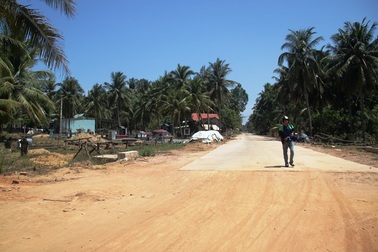 Yêu cầu kiểm điểm chủ tịch xã “thất hứa” với dân