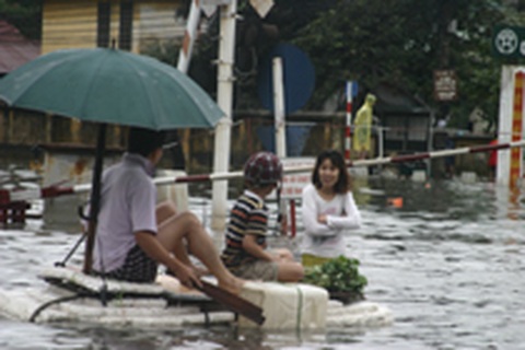 Không có chuyện đê Đan Phượng bị vỡ!