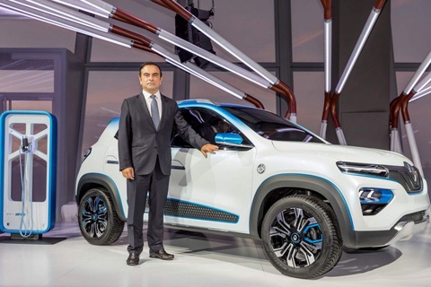 Chỉ còn lại Renault bên chủ tịch Carlos Ghosn vướng vòng lao lý