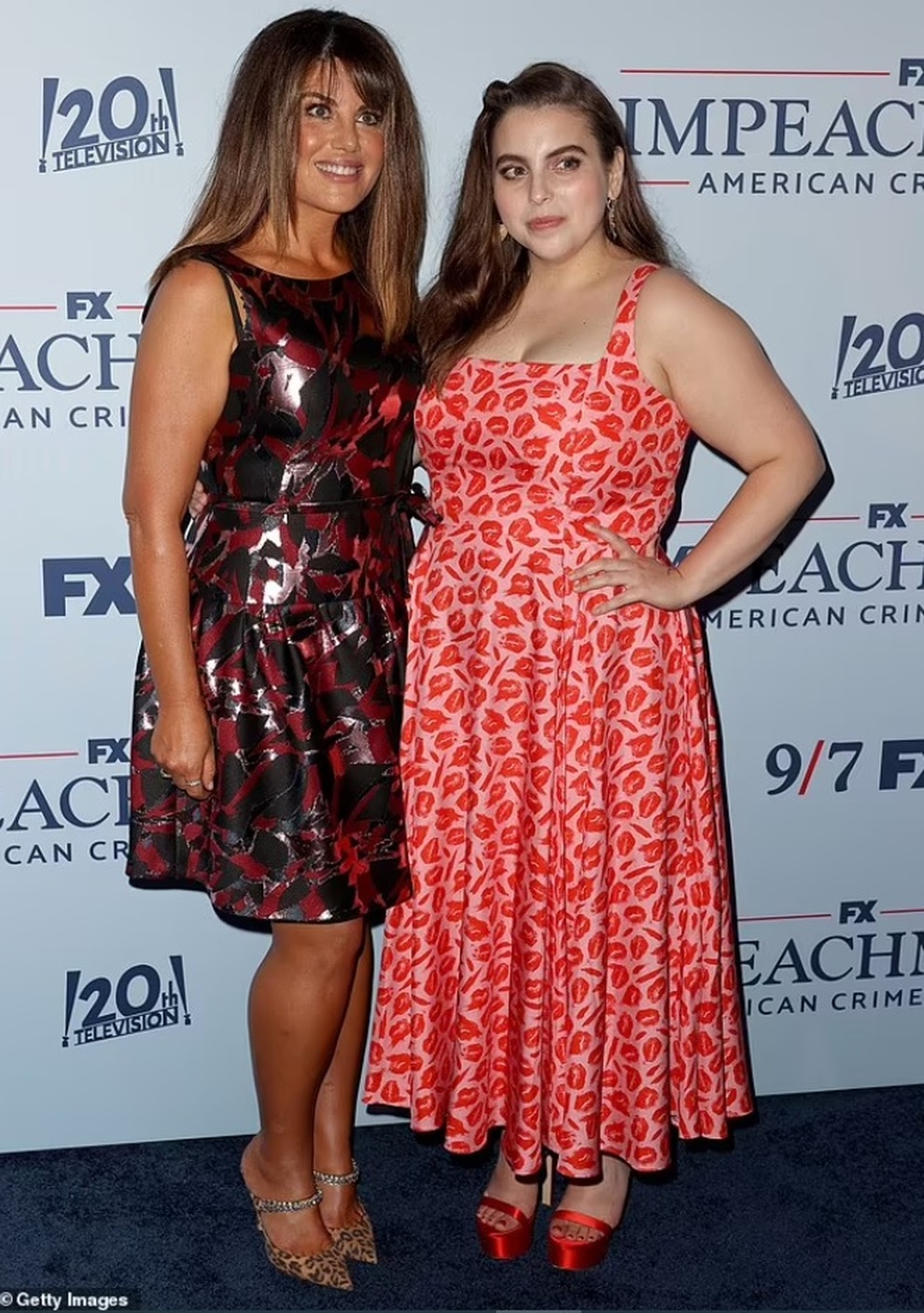 Monica Lewinsky làm phim về scandal tình ái của chính mình - 4 Monica Lewinsky làm phim về scandal tình ái của chính mình - 4