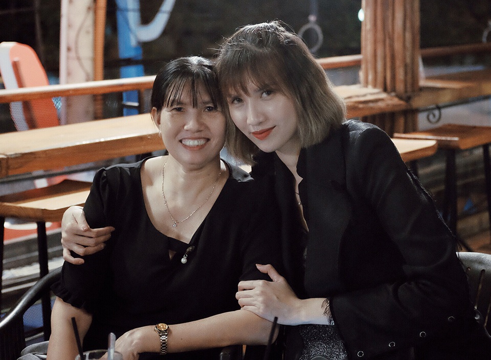 “Nếu không tìm được người thật lòng, tôi sẽ sống với mẹ đến cuối đời” - 6 “Nếu không tìm được người thật lòng, tôi sẽ sống với mẹ đến cuối đời” - 6
