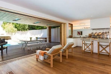 Ngắm dinh thự 7,5 triệu đô của “quả bom sex”