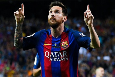 10 cầu thủ lương cao nhất: Messi lên thứ 2, C.Ronaldo tụt xuống thứ 5