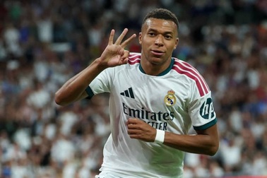 Kylian Mbappe: “Tôi không thấy cầu thủ nào hay hơn mình mùa trước”