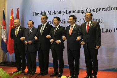 Phó Thủ tướng muốn gỡ “nút thắt” lưu thông hàng hóa khu vực Mekong, Trung Quốc