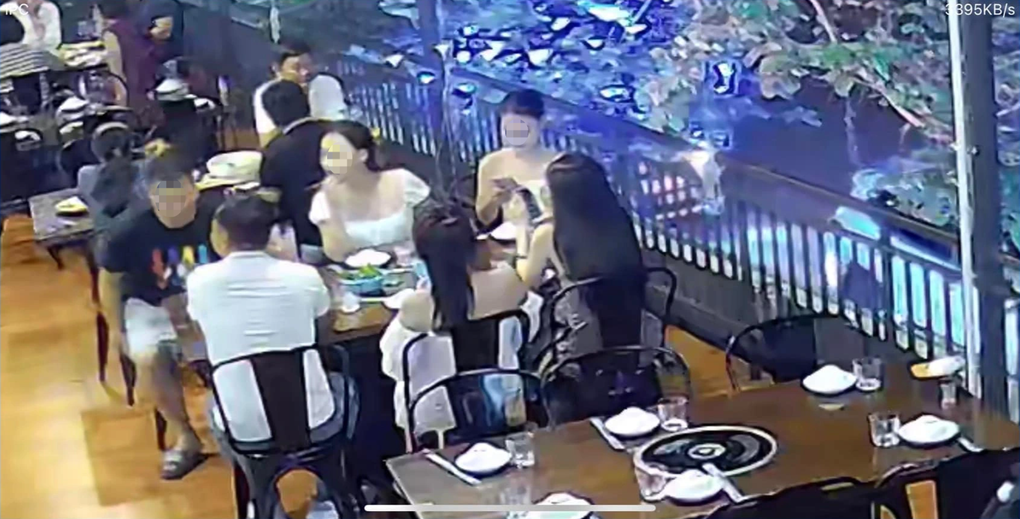 Nhóm khách ở Quảng Ninh ăn tôm hùm quên trả tiền - 1 Nhóm khách ở Quảng Ninh ăn tôm hùm quên trả tiền - 1