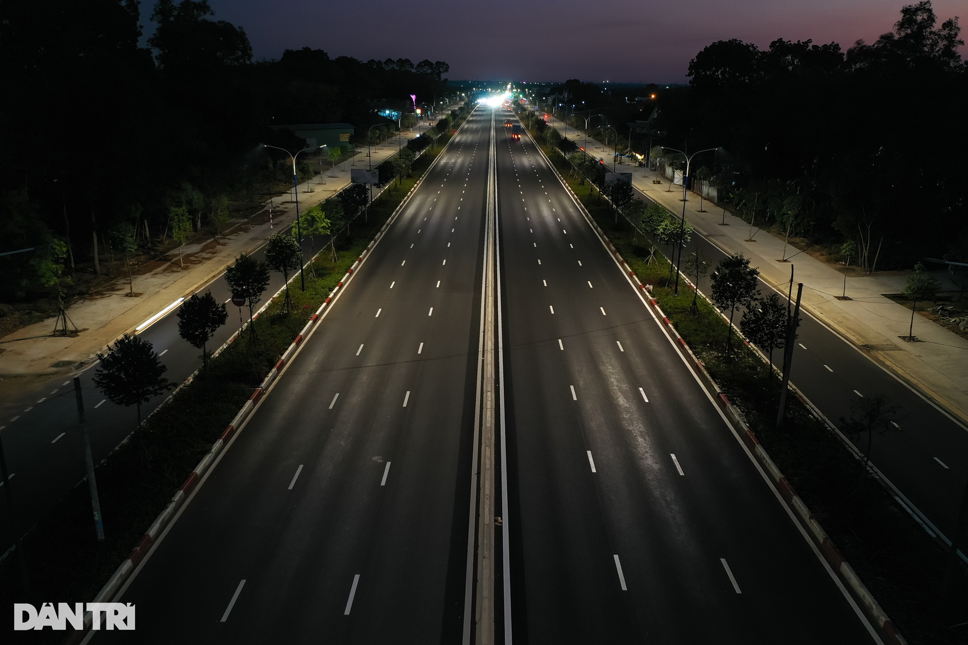 Ngắm tuyến đường được ví như dải lụa của Đông Nam Bộ - 2 Ngắm tuyến đường được ví như dải lụa của Đông Nam Bộ - 2