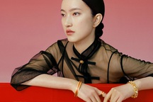 Xu hướng đeo trang sức bằng vàng của Gen Z Trung Quốc