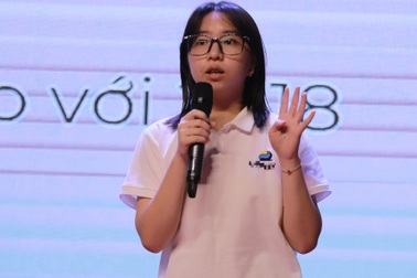 Học sinh lớp 10 báo cáo đầu tư, gọi vốn như Shark Tank