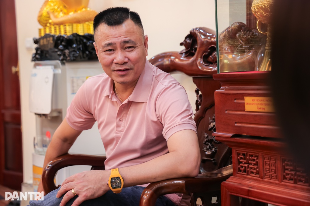 NSND Tự Long hé lộ câu chuyện đằng sau đêm nhạc Tôi! Người Việt Nam - 2 NSND Tự Long hé lộ câu chuyện đằng sau đêm nhạc Tôi! Người Việt Nam - 2