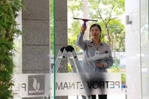 Cải cách tiền lương, người làm công việc phục vụ có được tăng lương?